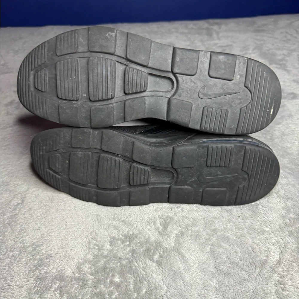 Men’s Nike Air Black Mesh Sneakers